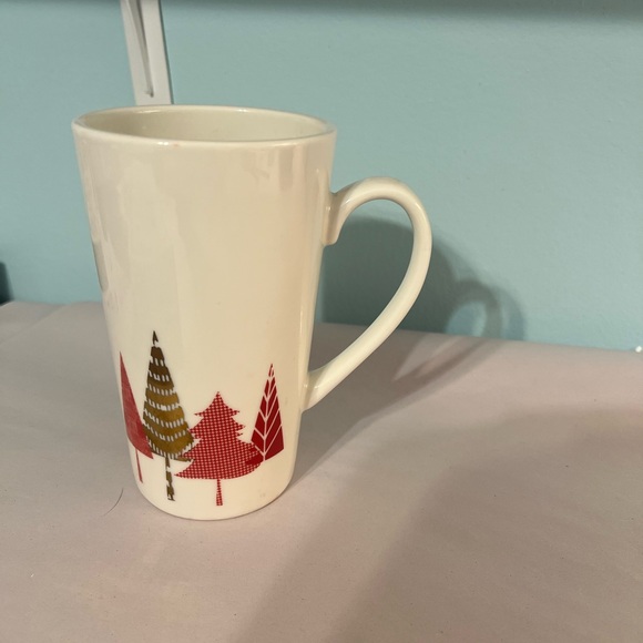 14 0z Starbuck’s Christmas Porcelain Mug - Picture 1 of 3